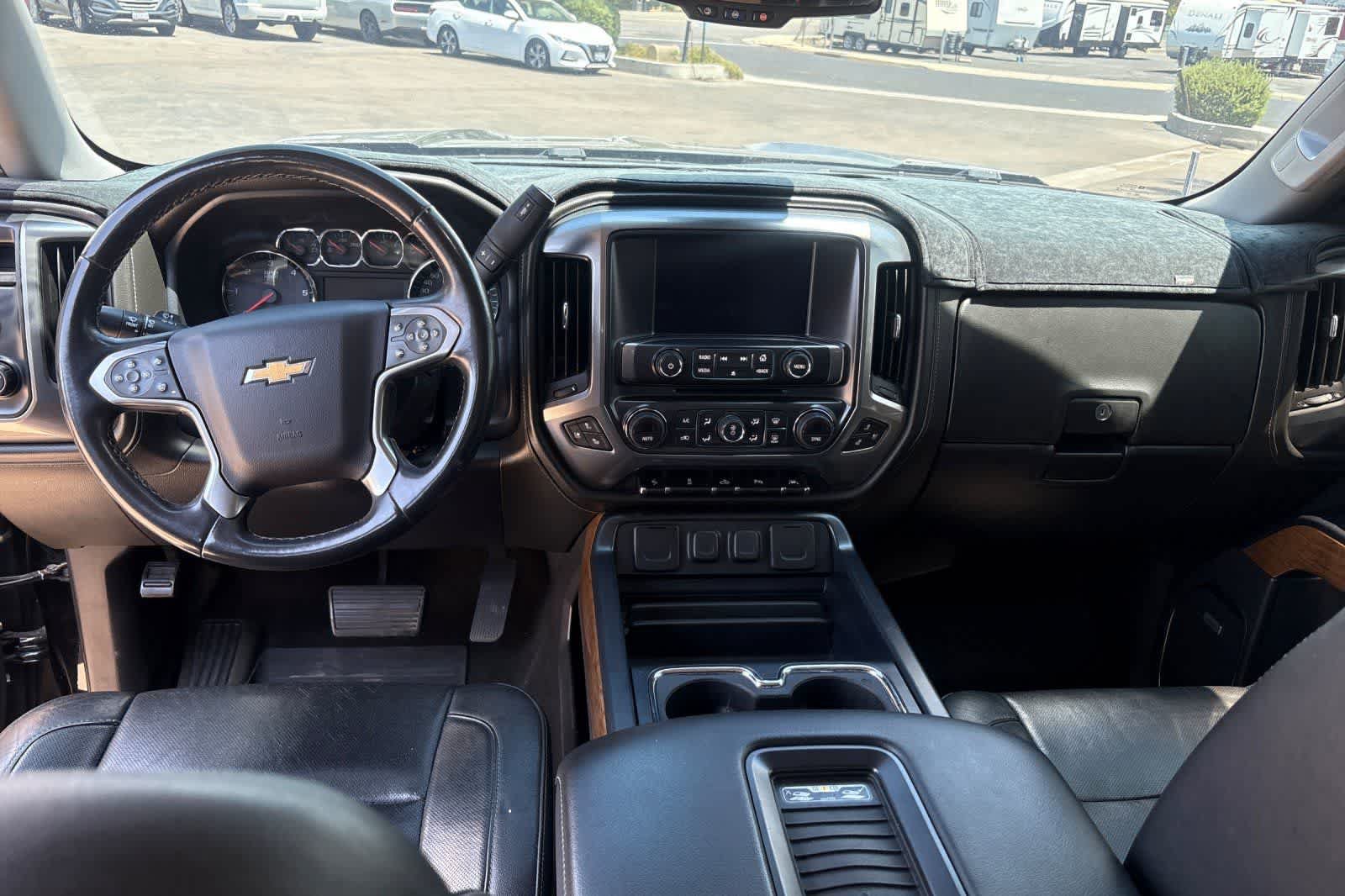 Used 2016 Chevrolet Silverado 1500 LTZ w/ LTZ Plus Package AWD/4WD image 4