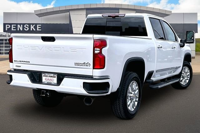 Used 2024 Chevrolet Silverado 2500 High Country w/ Technology Package image 2