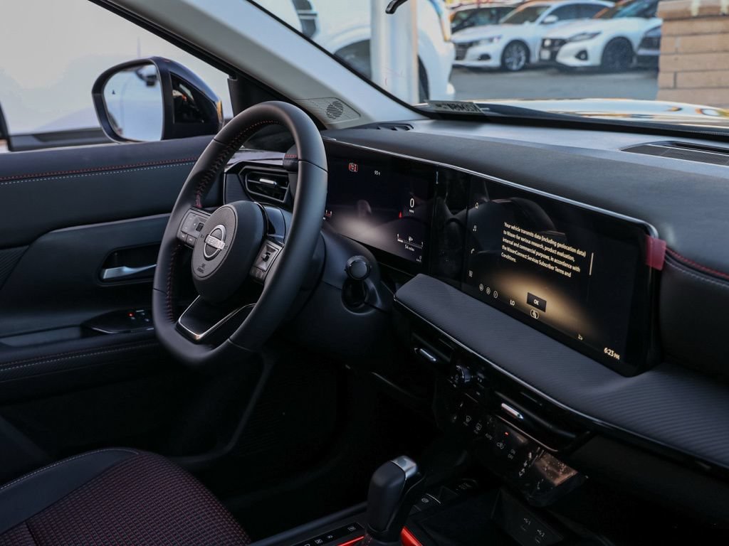 New 2026 Nissan Kicks SR FWD image 20