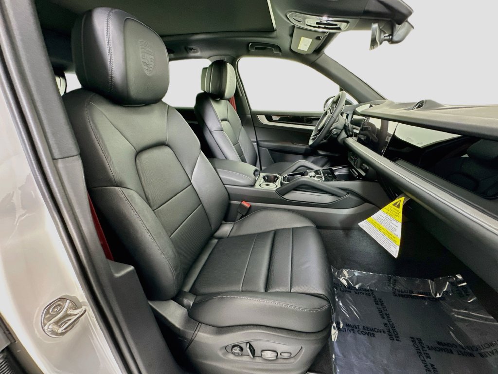 New 2026 Porsche Cayenne S AWD/4WD image 30