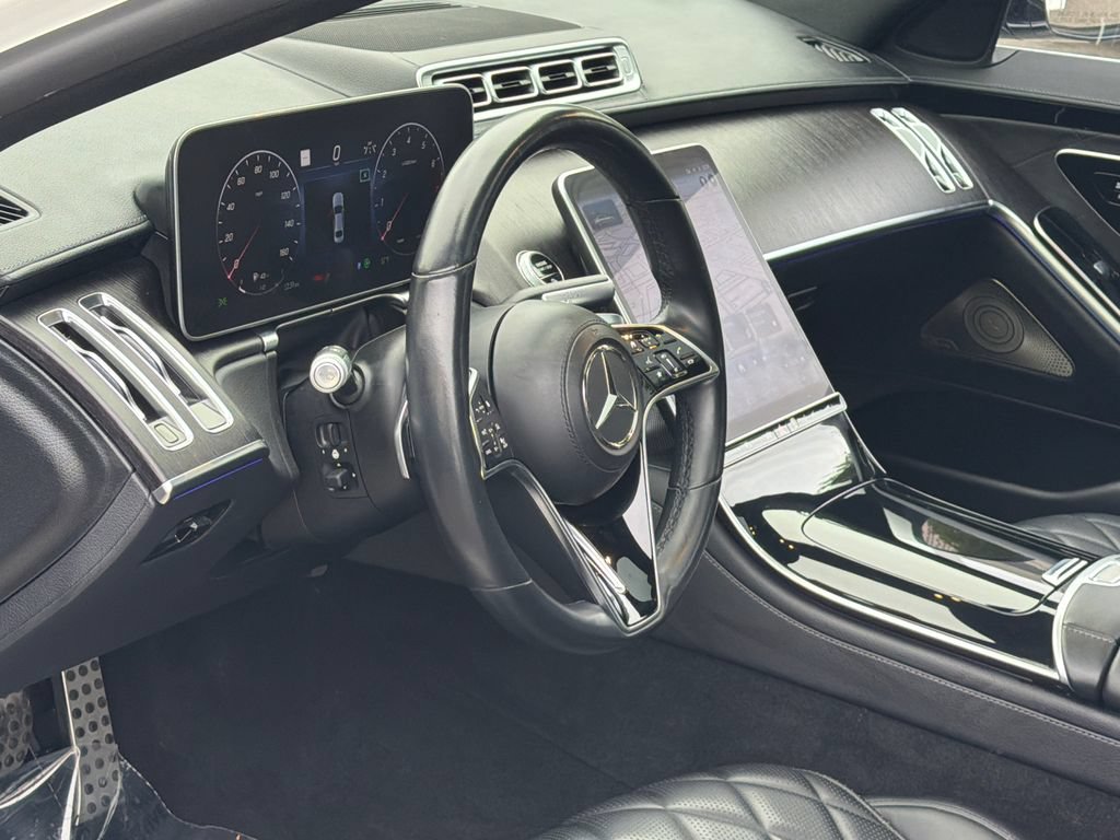 Used 2022 Mercedes-Benz S 580 4MATIC Sedan w/ AMG Line Package image 27