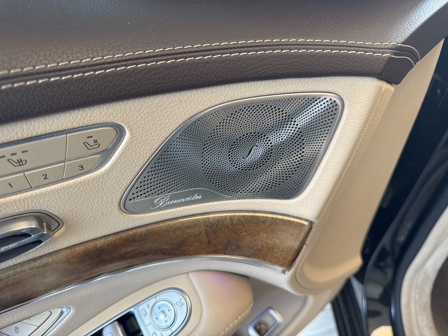 Used 2015 Mercedes-Benz S 550 4MATIC Sedan w/ Premium 1 Package image 11