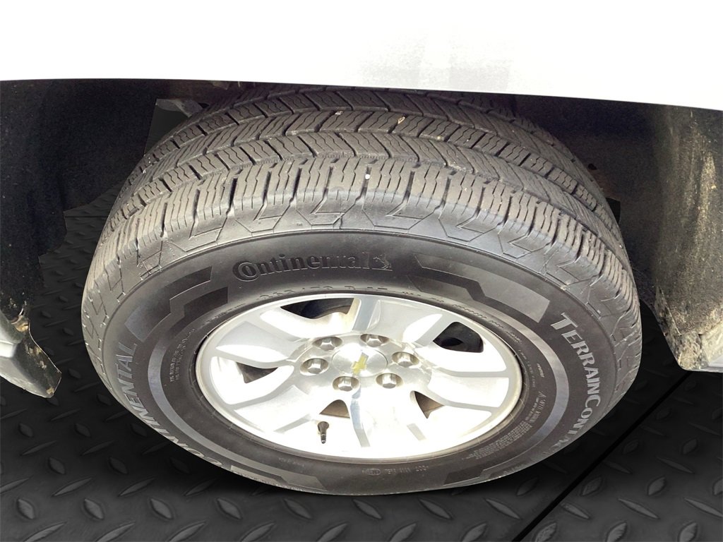 Used 2018 Chevrolet Silverado 1500 LT w/ All Star Edition image 33