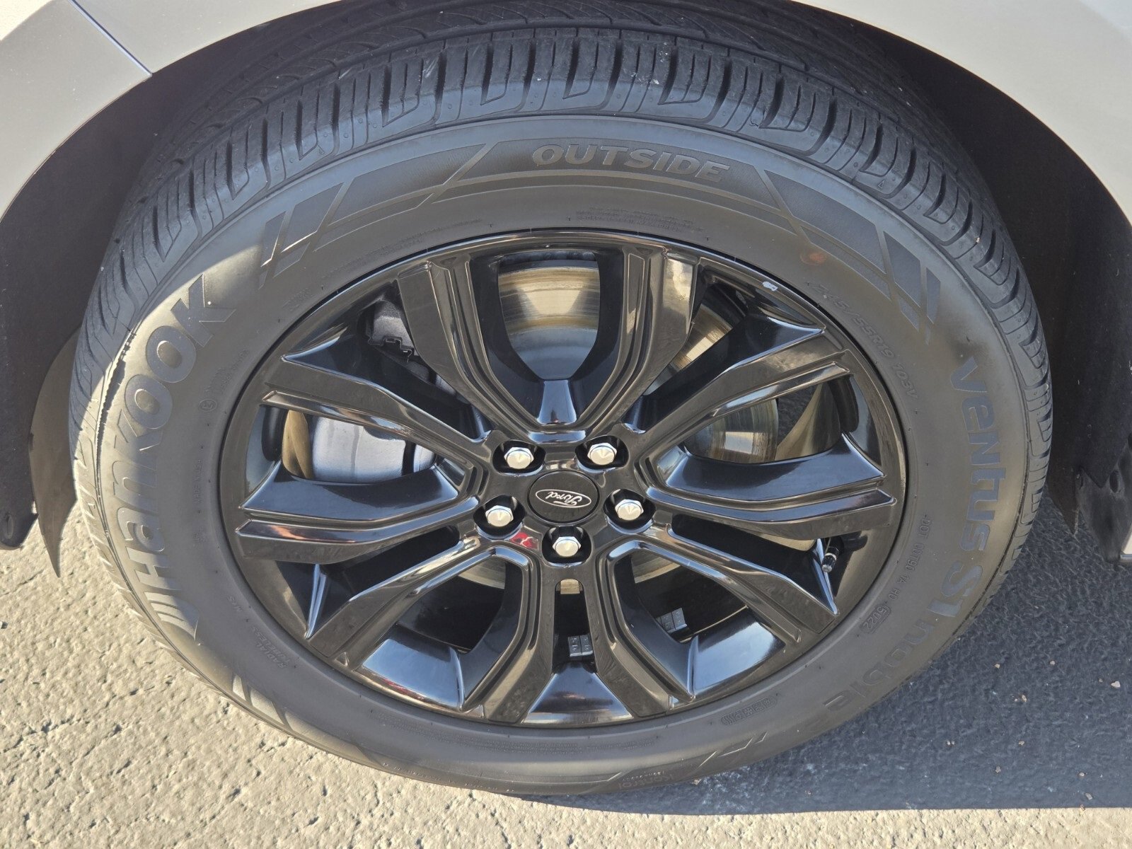 Certified 2023 Ford Edge SE w/ Black Appearance Package image 9