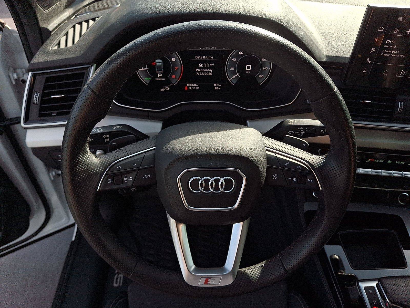 Used 2024 Audi Q5 e Prestige AWD/4WD image 20