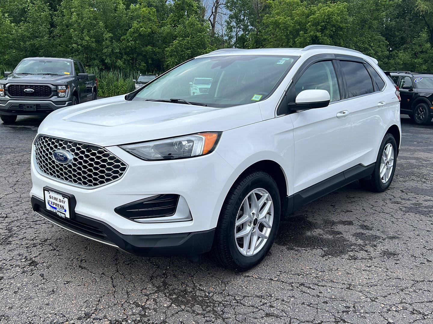 Used 2023 Ford Edge SEL AWD/4WD image 13
