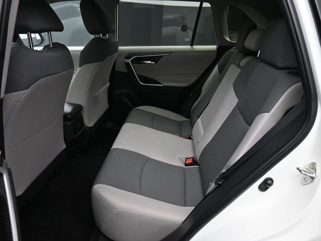 Certified 2022 Toyota RAV4 XLE image 21