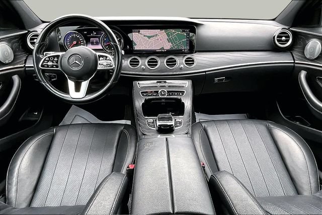 Used 2019 Mercedes-Benz E 300 4MATIC image 9