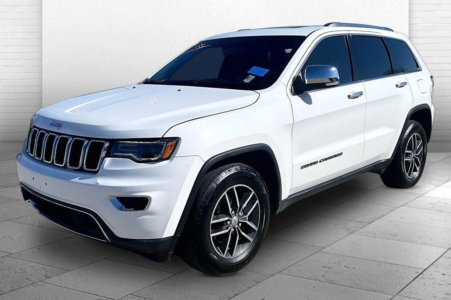 Used 2017 Jeep Grand Cherokee Limited w/ Luxury Group II AWD/4WD image 3