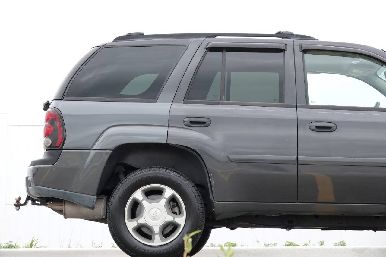 Used 2007 Chevrolet TrailBlazer LS w/ LS Preferred Equipment Group AWD/4WD image 26