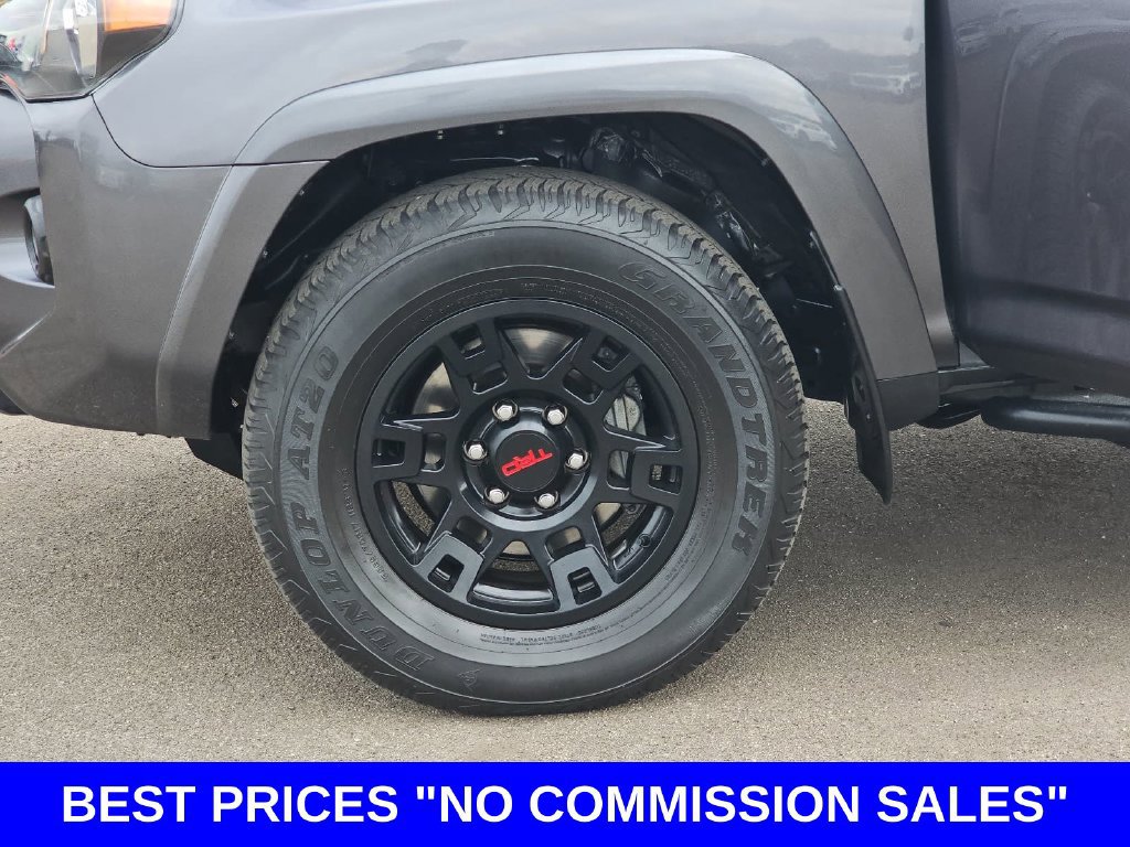 Used 2023 Toyota 4Runner TRD Off-Road Premium w/ Off Road Premium Plus Package AWD/4WD image 35