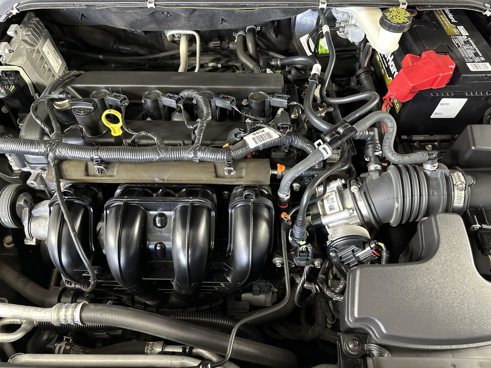 Used 2017 Ford Fusion SE w/ Fusion SE Technology Package image 28