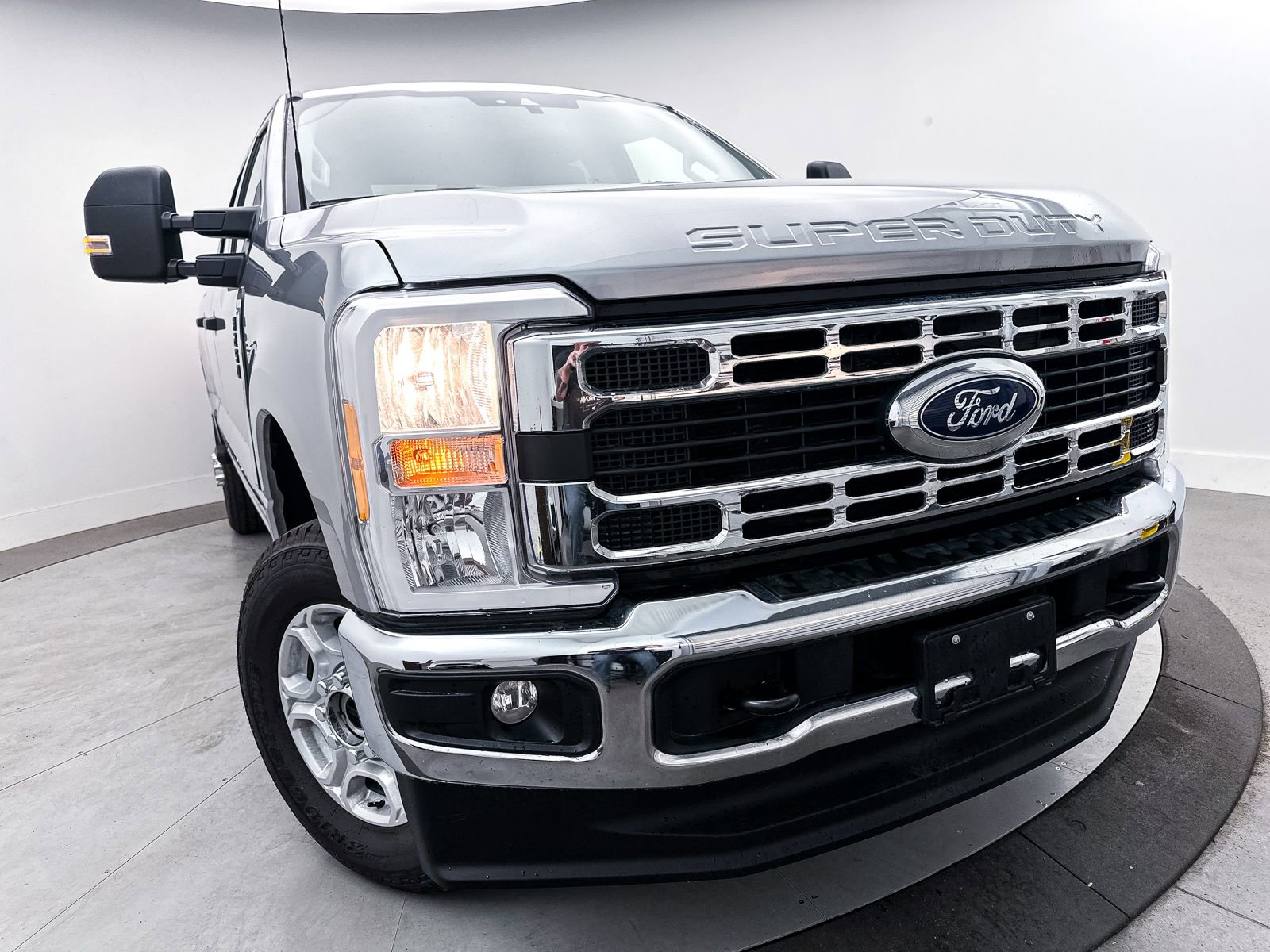 Used 2024 Ford F250 XLT w/ FX4 Off-Road Package image 6