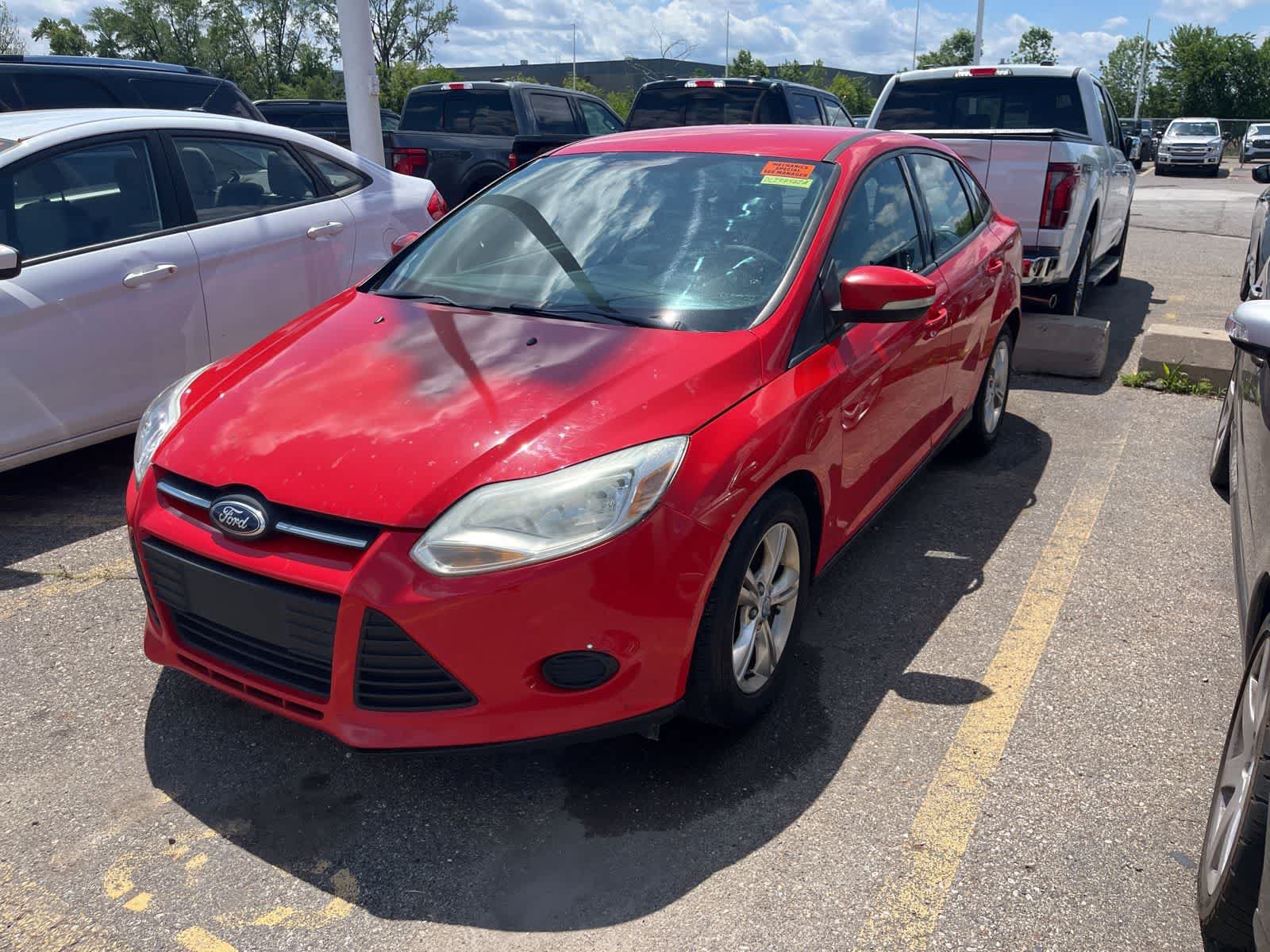 Used 2013 Ford Focus SE FWD image 1