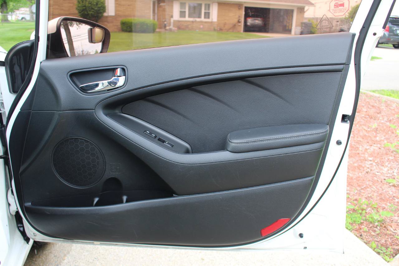 Used 2016 Kia Forte LX FWD image 31