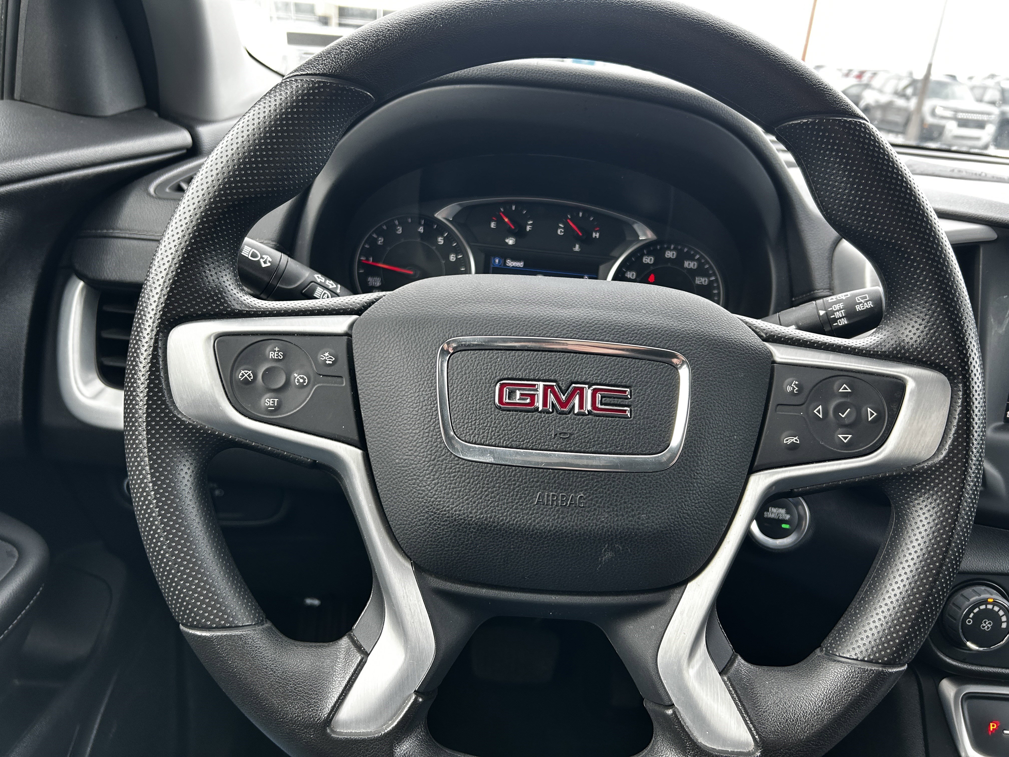 Used 2024 GMC Terrain SLE image 18