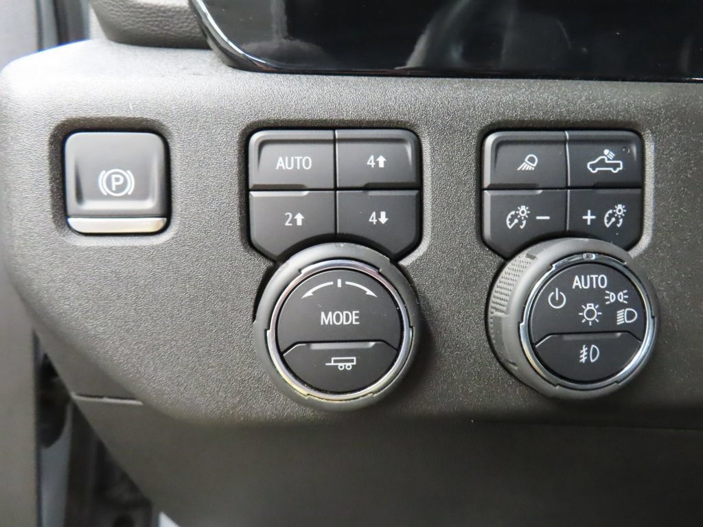 Used 2025 Chevrolet Silverado 1500 RST AWD/4WD image 61