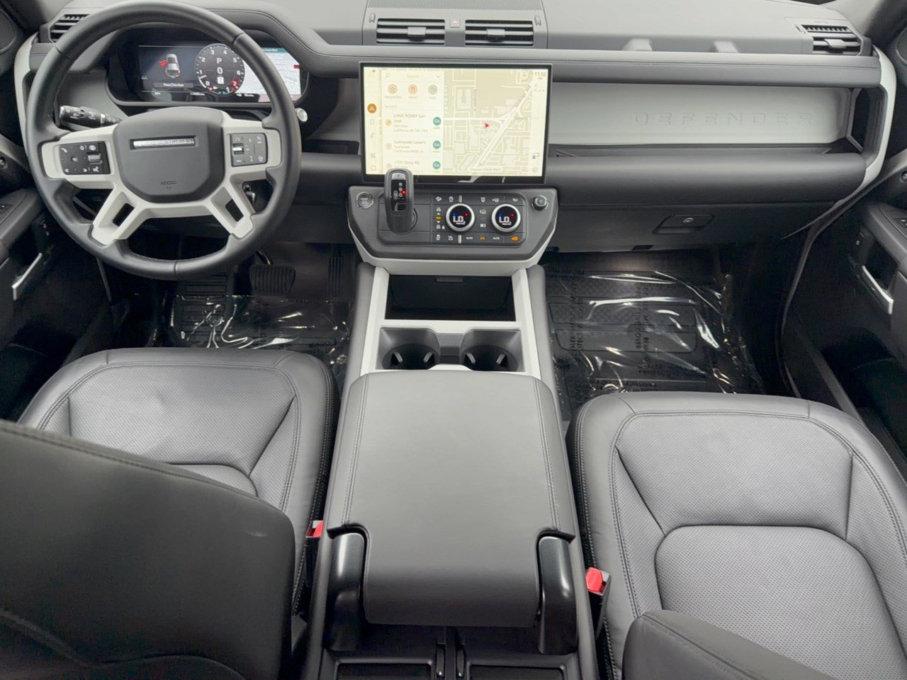 Certified 2026 Land Rover Defender 110 X-Dynamic SE AWD/4WD image 17
