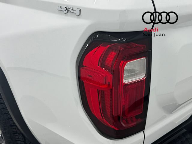 Used 2024 GMC Canyon Elevation w/ Elevation Premium Package AWD/4WD image 11