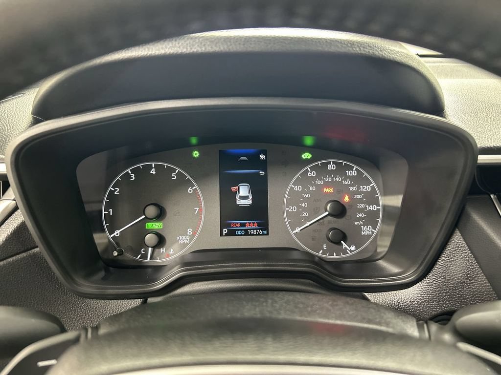 Used 2025 Toyota Corolla Cross AWD Hybrid w/ Moonroof Package image 13