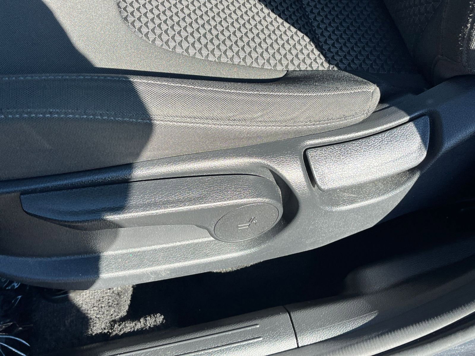 Used 2025 Kia Sportage LX image 22