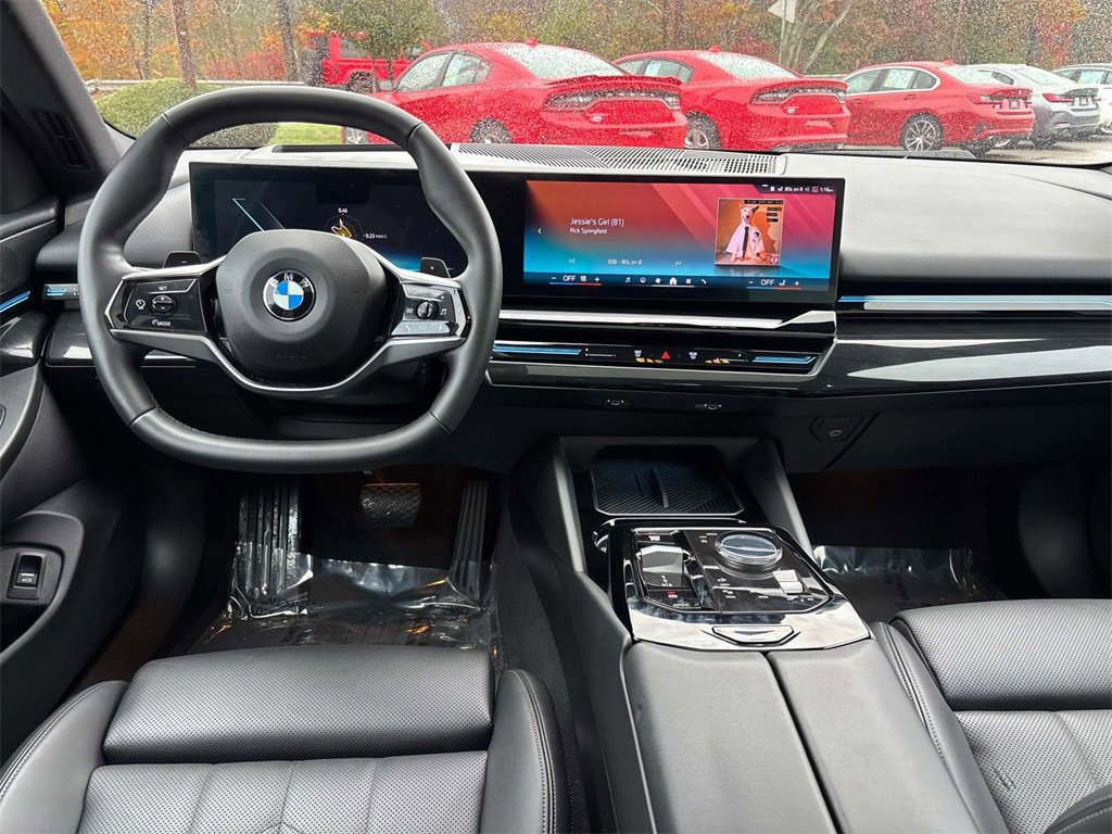 Used 2024 BMW 530i xDrive w/ Premium Package image 12