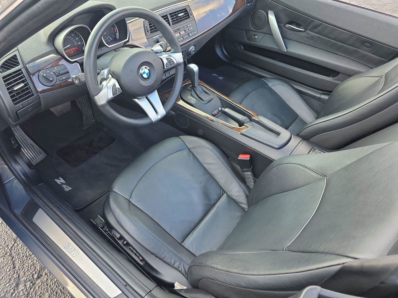 Used 2008 BMW Z4 3.0i RWD image 4