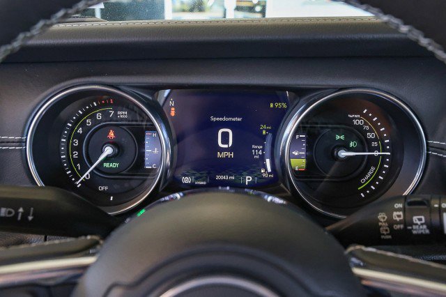 Used 2023 Jeep Wrangler Sahara AWD/4WD image 24