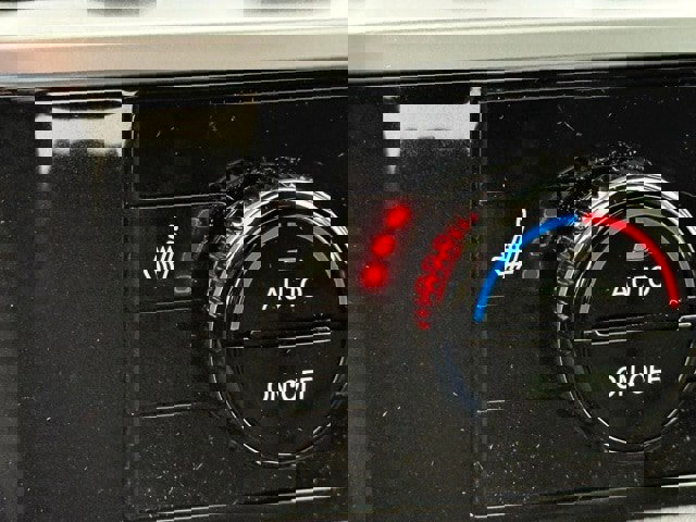 New 2025 Nissan Pathfinder SL w/ SL Premium Package image 34