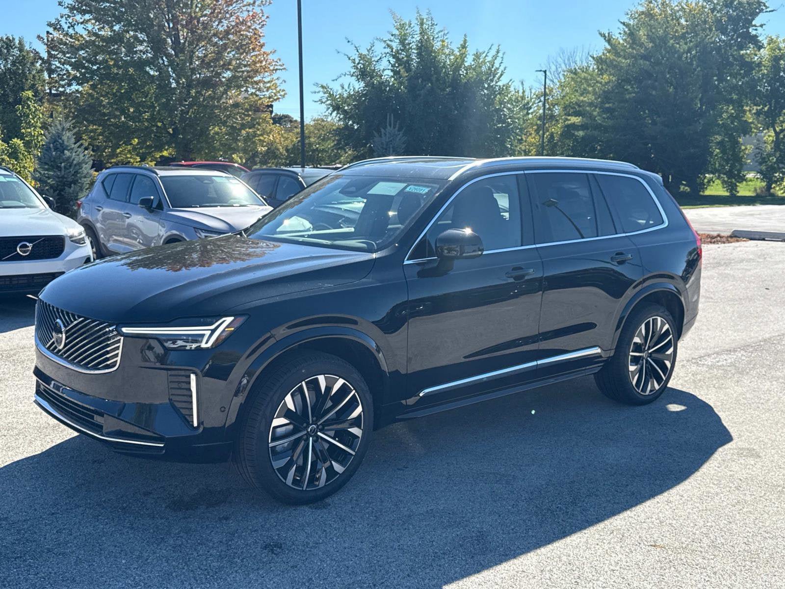 New 2026 Volvo XC90 B6 Plus w/ Protection Package