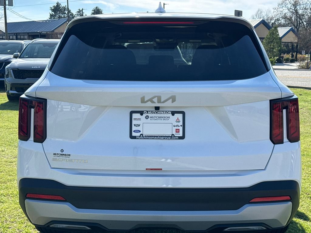 New 2026 Kia Sorento LX image 4