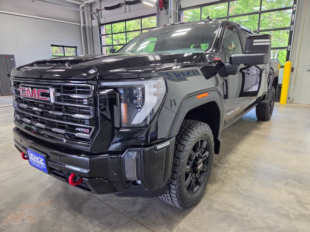 Used 2024 GMC Sierra 2500 AT4 w/ Technology Package AWD/4WD image 5