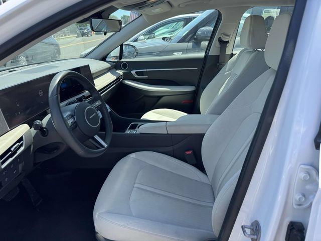 Used 2025 Hyundai Sonata SEL FWD image 17