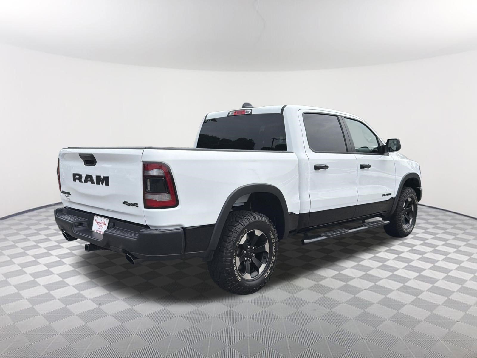 Used 2023 RAM 1500 Rebel AWD/4WD image 17