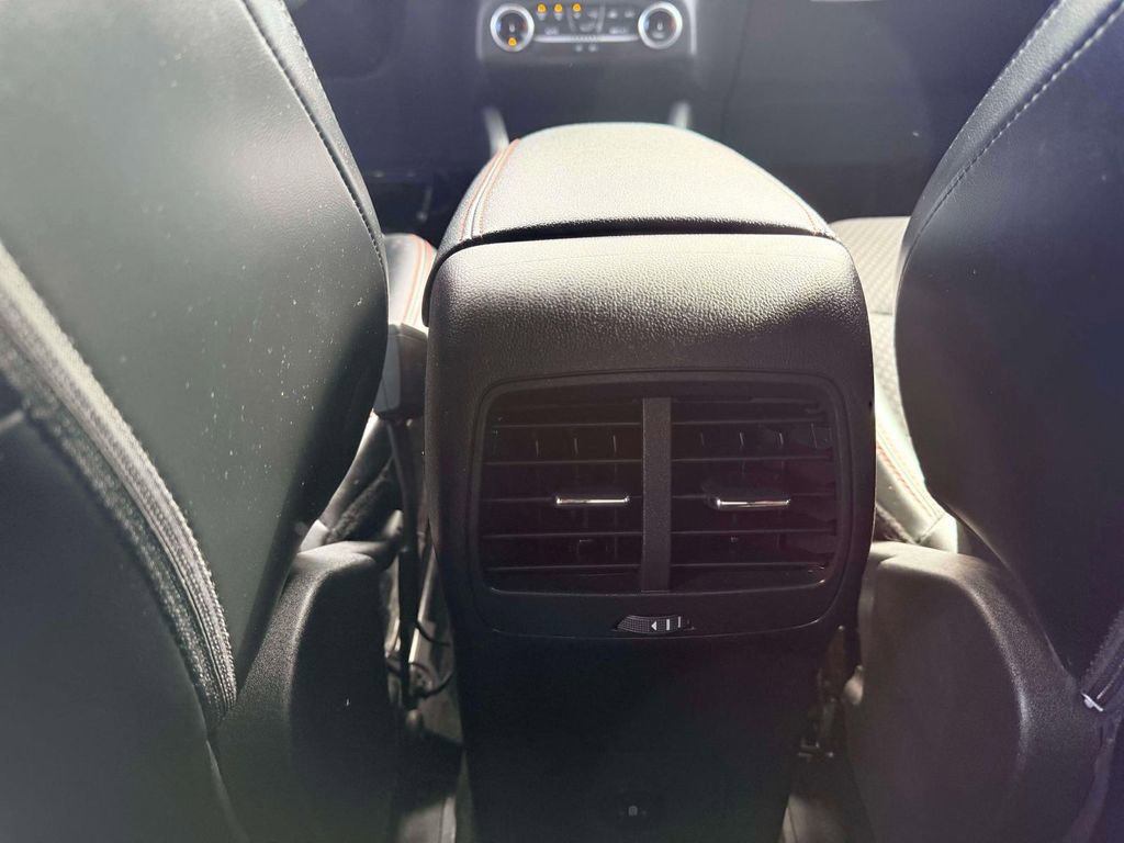 Used 2024 Ford Escape ST-Line image 12