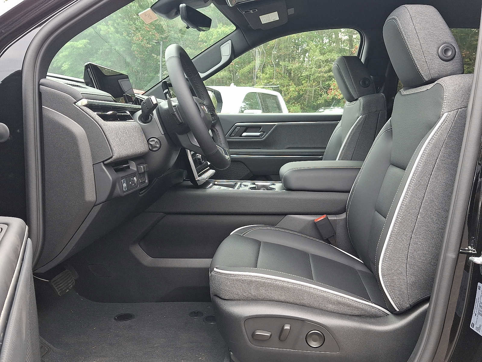 New 2026 GMC Sierra EV Elevation w/ Premium Package image 10