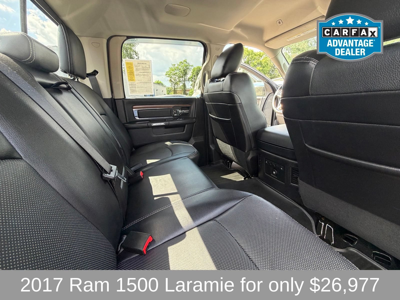 Used 2017 RAM 1500 Laramie w/ Convenience Group AWD/4WD image 12