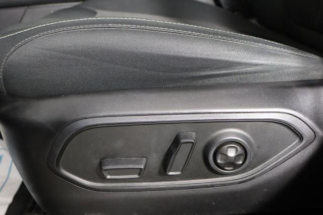 Used 2022 Jeep Grand Cherokee L Laredo w/ Luxury Tech Group I AWD/4WD image 22