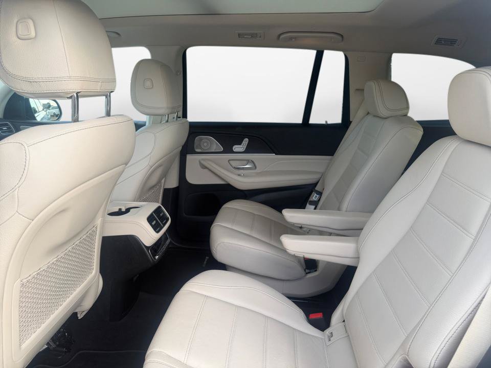 Used 2022 Mercedes-Benz GLS 450 4MATIC image 16