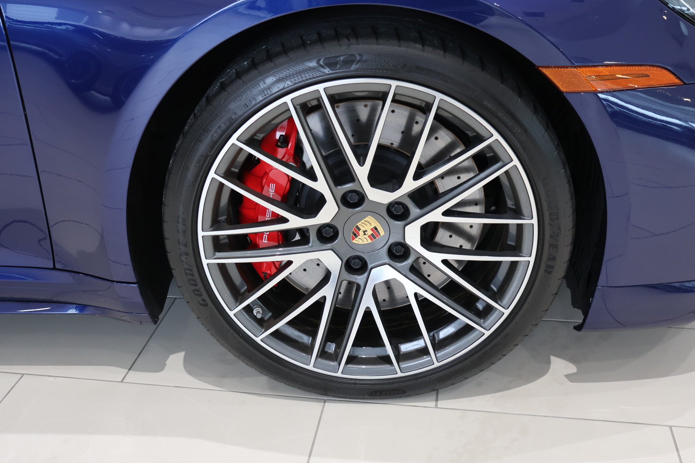 Used 2024 Porsche 911 Turbo AWD/4WD image 13