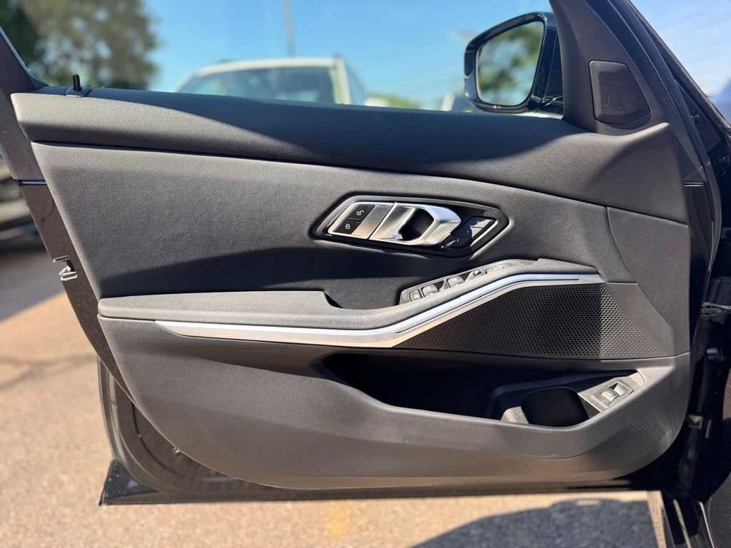 Used 2020 BMW 330i xDrive Sedan w/ Premium Package AWD/4WD image 12