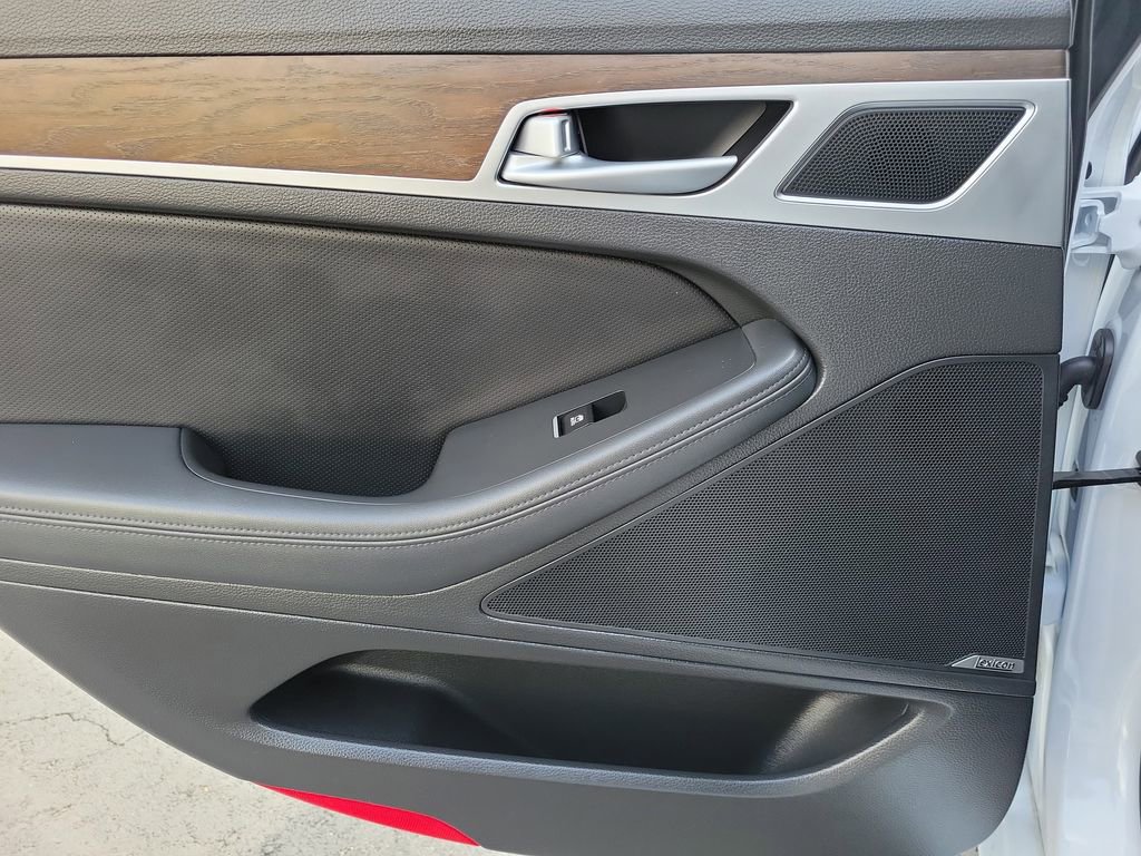 Used 2015 Hyundai Genesis 3.8 w/ Option Group 04 image 15