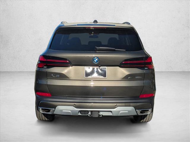 New 2026 BMW X5 xDrive50e w/ Climate Comfort Package image 8