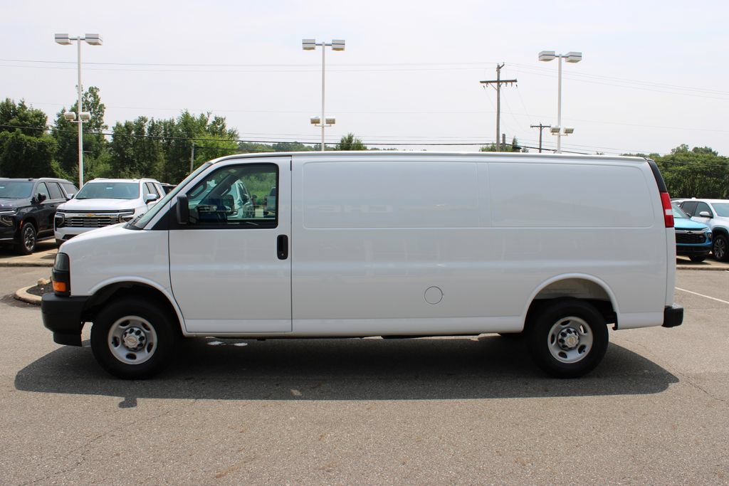 New 2026 Chevrolet Express 3500 Extended w/ Driver Convenience Package RWD image 20