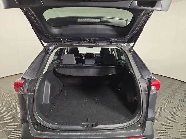 Used 2025 Toyota RAV4 XLE image 30