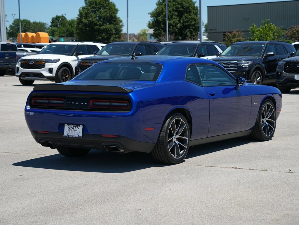 Used 2018 Dodge Challenger R/T RWD image 6