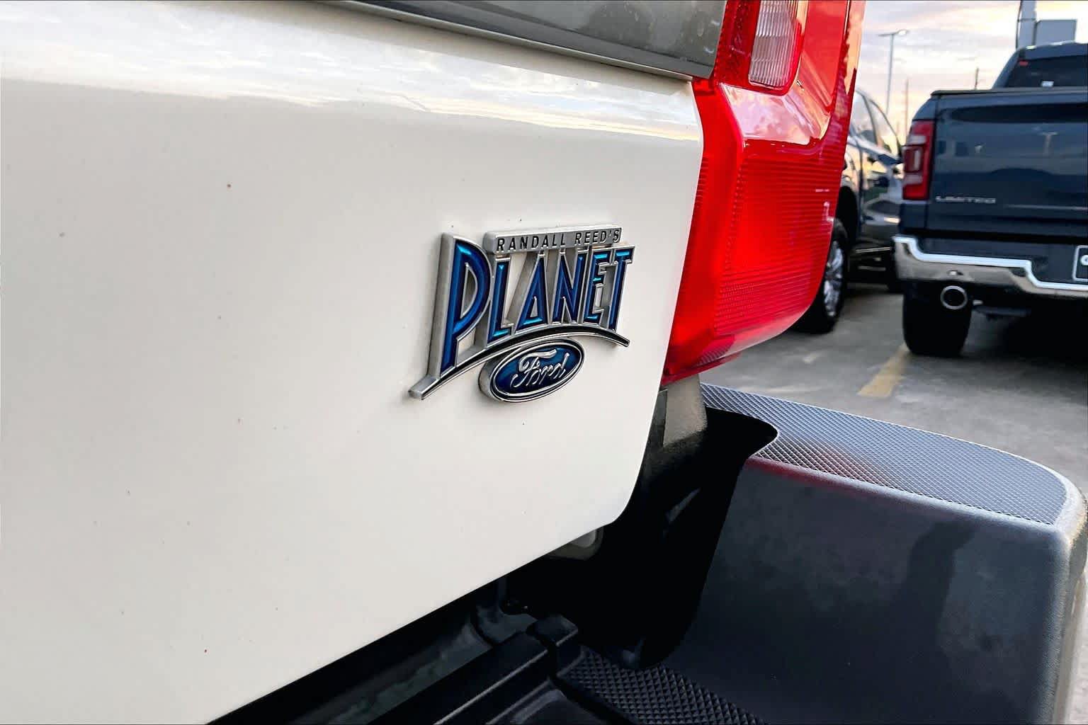 Used 2023 Ford F250 King Ranch w/ FX4 Off-Road Package AWD/4WD image 9