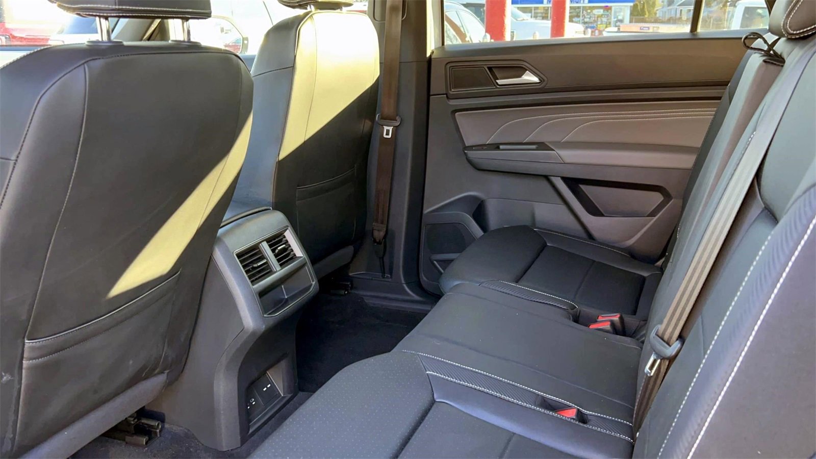 Used 2023 Volkswagen Atlas Cross Sport SE image 14