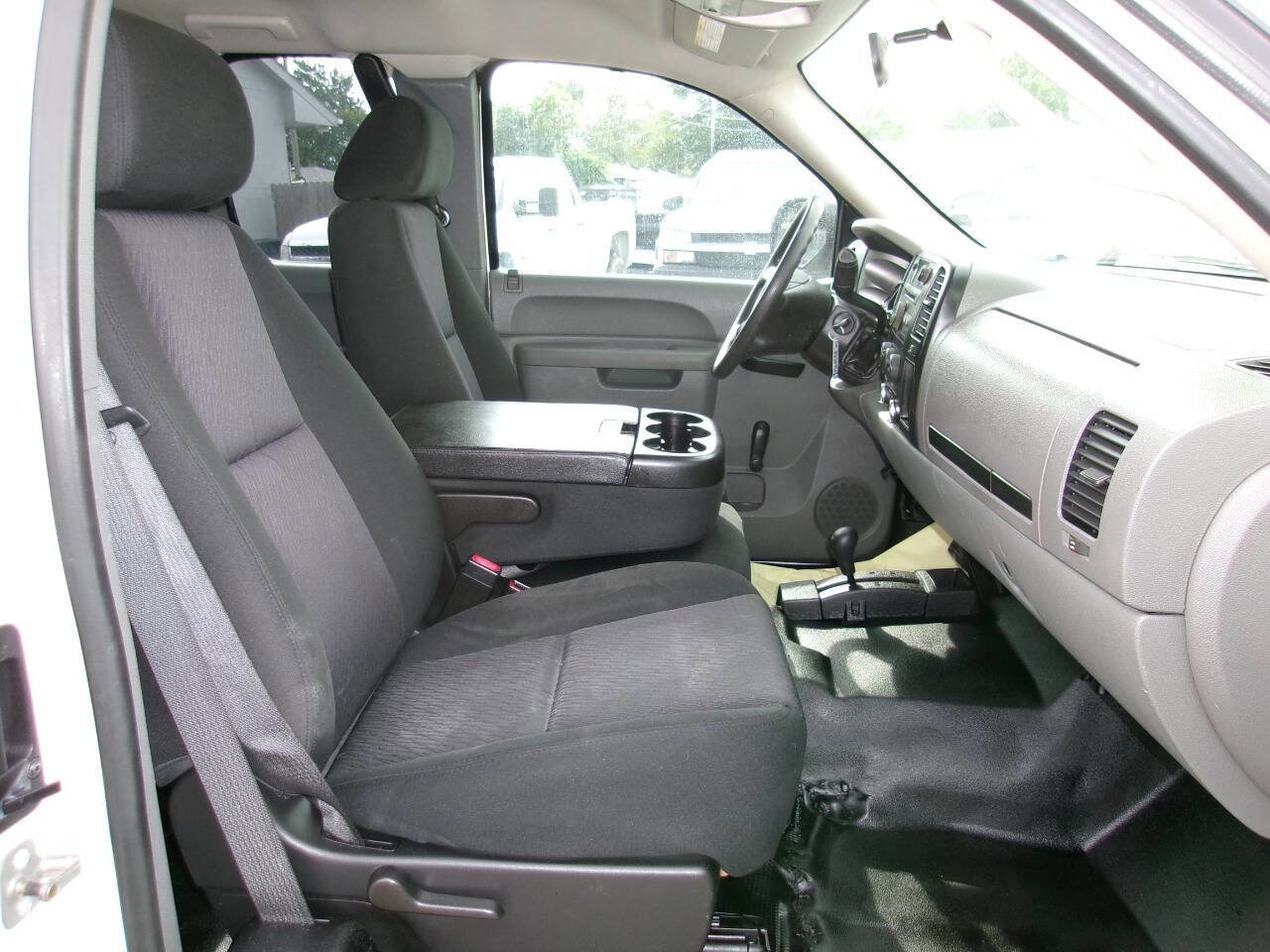 Used 2010 Chevrolet Silverado 2500 W/T image 12