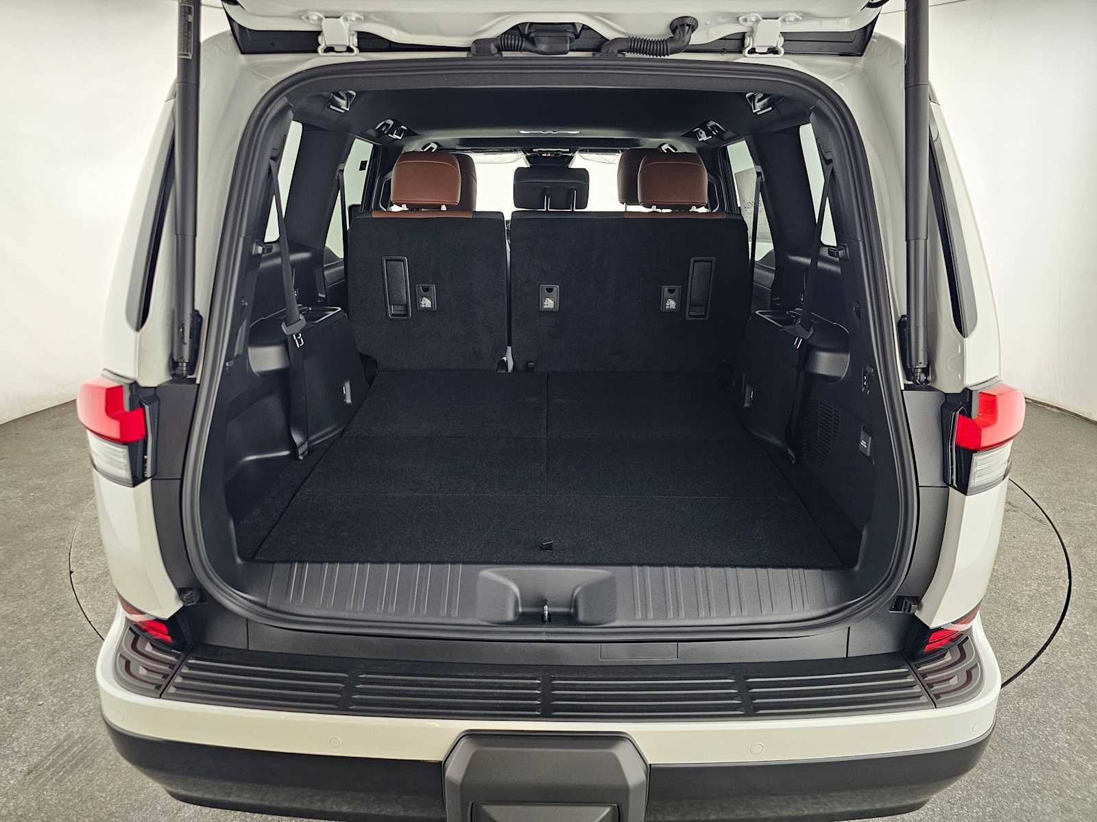 New 2026 Lexus GX 550 AWD/4WD image 16